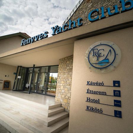 Fenyves Yacht Club Superior Ξενοδοχείο Balatonfenyves Εξωτερικό φωτογραφία